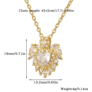 Detail view of heart pendant dimensions with measurement lines and product weight specs