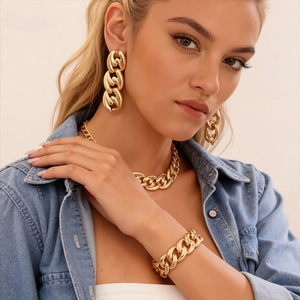 Minimalist Chunky Link Chain Jewelry Set Metallic Smooth Necklace Bracelet Earrings With Silver Earring Post For Women
