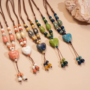 Collier Pendentif Cœur En Perles De Céramique Fait Main Style Bohème Ethnique Longue Chaîne Tressée Femmes Vacances