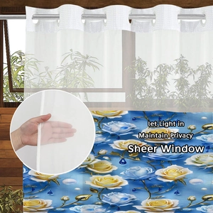 Détail du rideau de douche à fleurs montrant la transparence et les œillets