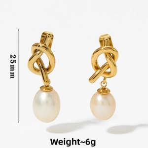 Detail shot of stainless steel pearl earrings with 25mm length and 6g weight measurement