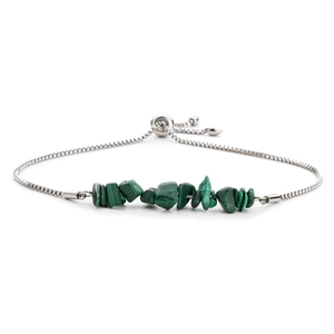 Detail of adjustable silver chain bracelet with natural green malachite stone chips
