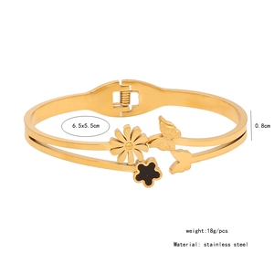 Détails du bracelet en acier inoxydable doré avec motifs de fleurs et papillons et mesures