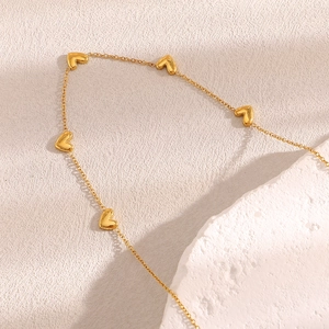 18K gold plated stainless steel O-chain necklace with five heart-shaped pendants