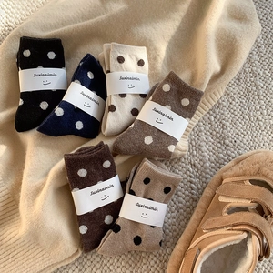 Chaussettes Mi-Mollet en Laine à Pois Style Japonais pour Femmes Automne Hiver Épaissies Chaudes Douces Tricotées Chaussettes Quotidiennes