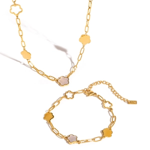 Necklace And Bracelet Jewelry 18K Gold Plated Stainless Steel Mother Of Artificial Pearl Hollow Flower Clover For Women