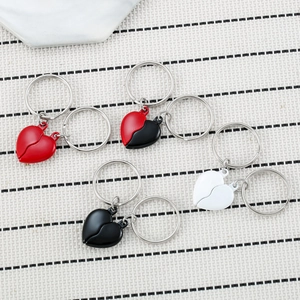 Magnetic Heart Keychains Zinc Alloy Split Matching Pendant Valentine Gift Lovers Creative Accessories