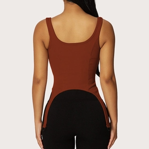 Crop top en maille côtelée marron rouge avec dos nu et fermeture éclair pour femme