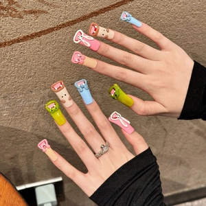 Uñas postizas 3D de resina con relieves de monstruos y conejitos en forma de trapecio largo