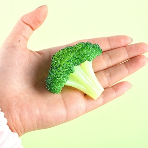 Realistic artificial broccoli food model made of PVC for decoration and photo props