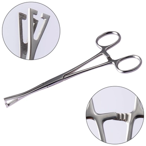 Pinze per piercing chirurgiche in acciaio inossidabile con dettagli delle punte seghettate