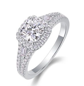 Detailed view of cushion-cut moissanite ring in 925 silver with sparkling halo stones