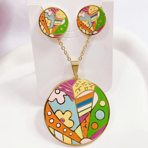 Fashionable titanium steel jewelry set with colorful enamel horse charms and gold plating