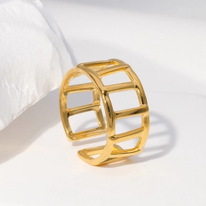 18k gold plated stainless steel geometric hollow ring with adjustable opening design