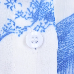Französisches Blumenkleid mit Engel-Print, Puffärmeln und weißem Knopfdetail