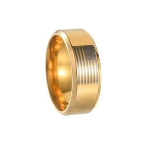 Bague en acier doré de 8 mm avec motif de drapeau américain gravé au laser