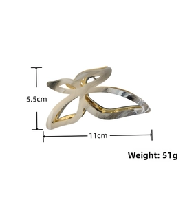 Detailed view showing dimensions 11cm by 5.5cm for this elegant butterfly hair claw clip