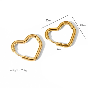 Detailed view of gold heart hoop earrings showing dimensions 23mm by 20mm and weight