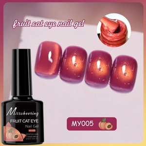 Detailed berry red cat eye nail gel MY005 with golden shimmer and 7.5ml bottle label