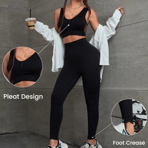 Ensemble de yoga noir sans couture avec soutien-gorge plissé et legging taille haute