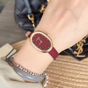 Womens Quartz Watch Elegant Fashion Leather Strap Gold Case Casual Water Resistant Timepiece Ladies Analog Wristwatch