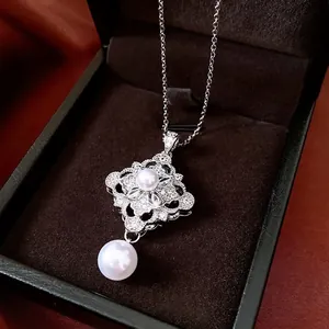 French Elegant Vintage Hollow Flower Pendant Necklace For Women With Zircon And White Artificial Pearl Copper Jewelry Accessory