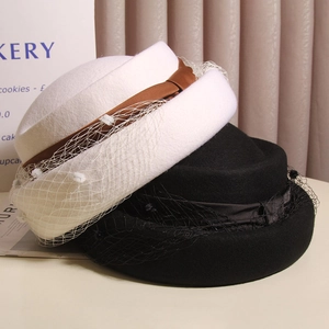 French Retro Wool Blend Pillbox Hat For Women Elegant Autumn Winter Veiled Bow Fascinator Hat Solid Color Beret Accessory