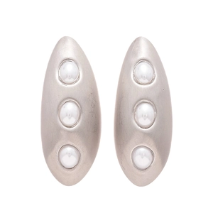 Minimalist matte silver geometric oval earrings with vertical pearl accents for women