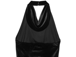 Détail du col licou et du dos nu sur cette robe midi élégante en velours noir