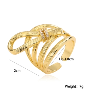 Gold plated 18K irregular geometric knot ring with sparkling zircon stones and dimensions