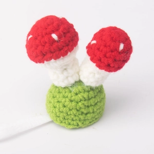 Handmade crochet mushroom hat for small animals like hamsters and parrots in red and white