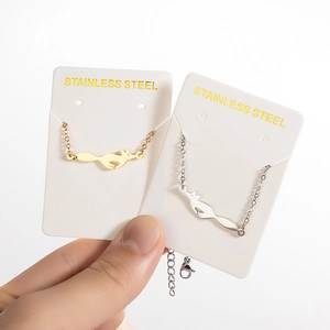 Collares con colgante de zorro en acero inoxidable dorado y plateado con cierres ajustables