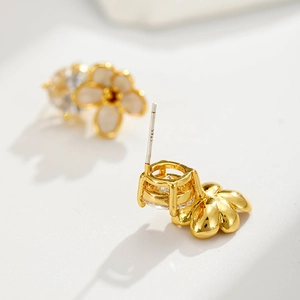 Elegant gold-plated flower stud earrings with white petals and S925 silver needles