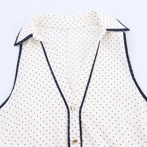 Robe chemise sans manches à pois avec bordure bleu foncé et ceinture pour femme