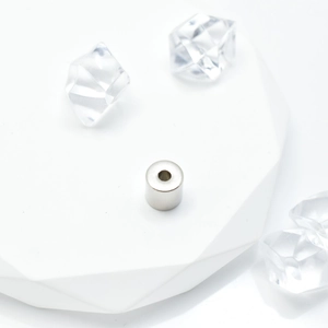 Fermoir magnétique cylindrique argenté 6x6mm pour collier DIY et bijoux