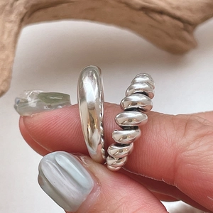 Minimalist 925 sterling silver knotted double-layer ring with smooth and twisted textures