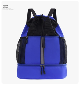 Vista frontale dello zaino blu impermeabile con tasche a rete e scomparto per scarpe