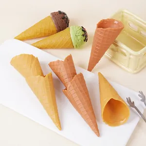 Simulatie Ijsje Kegel Model PVC Wafel Voor Fotografie Rekwisieten Dessert Display Decoratieve Voedsel Ornament