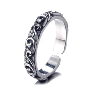 Vintage 925 sterling silver open ring with embossed clouds pattern and antique finish