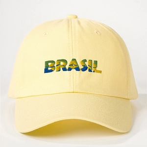 Berretto da baseball giallo chiaro con ricamo Brasil e cinturino regolabile in cotone