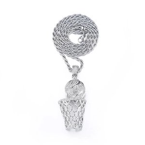 Collier hip-hop panier de basket argenté avec cristaux et chaîne torsadée élégante