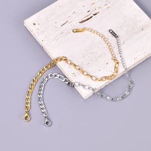 Classic 18k gold and silver Figaro chain bracelets with lobster clasp and K18 engraving
