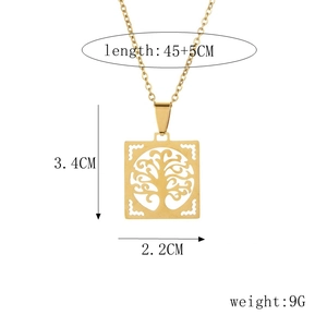 Détail du pendentif arbre de vie en acier doré avec dimensions et poids indiqués