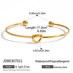Spécifications de taille détaillées d'un bracelet nœud en acier doré avec mesures