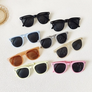 Kids Foldable Sunglasses UV400 Protection PC Lens Resin Frame Trendy Hip Hop Style Portable Eyewear For Boys Girls