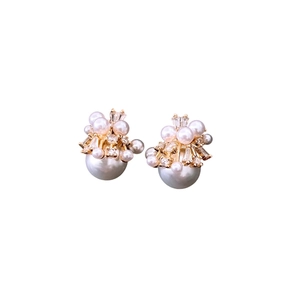 18K gold plated pearl cluster stud earrings with sparkling crystals for elegant women