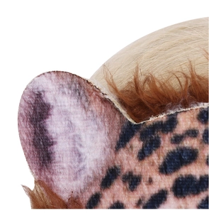 Vue détaillée du serre-tête oreilles léopard réalistes avec texture en fourrure peluche
