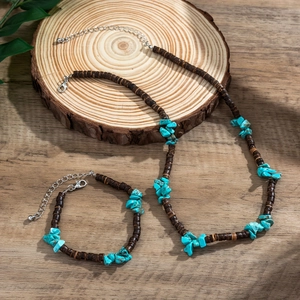 Bohemian jewelry set with turquoise beads and coconut shell necklace and bracelet