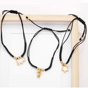 Conjunto de pulseras de cuerda tejida con dijes de elefante, estrella y tetera dorada