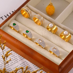 Luxurious gold-plated titanium steel rings set with diamonds and freshwater pearls